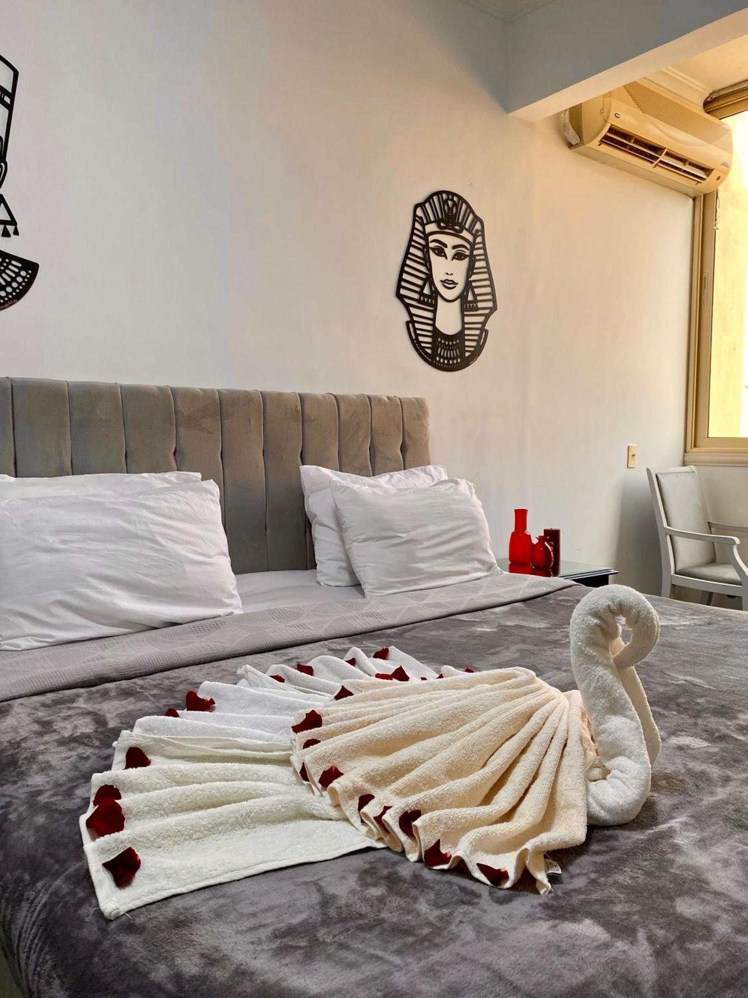 K Boutique Hotel Medspa-Pyramids & Grand Egyptian Museum Ghatati Eksteriør billede
