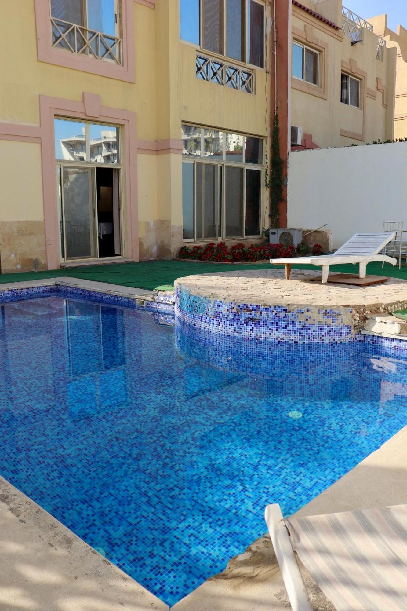 K Boutique Hotel Medspa-Pyramids & Grand Egyptian Museum Ghatati Eksteriør billede