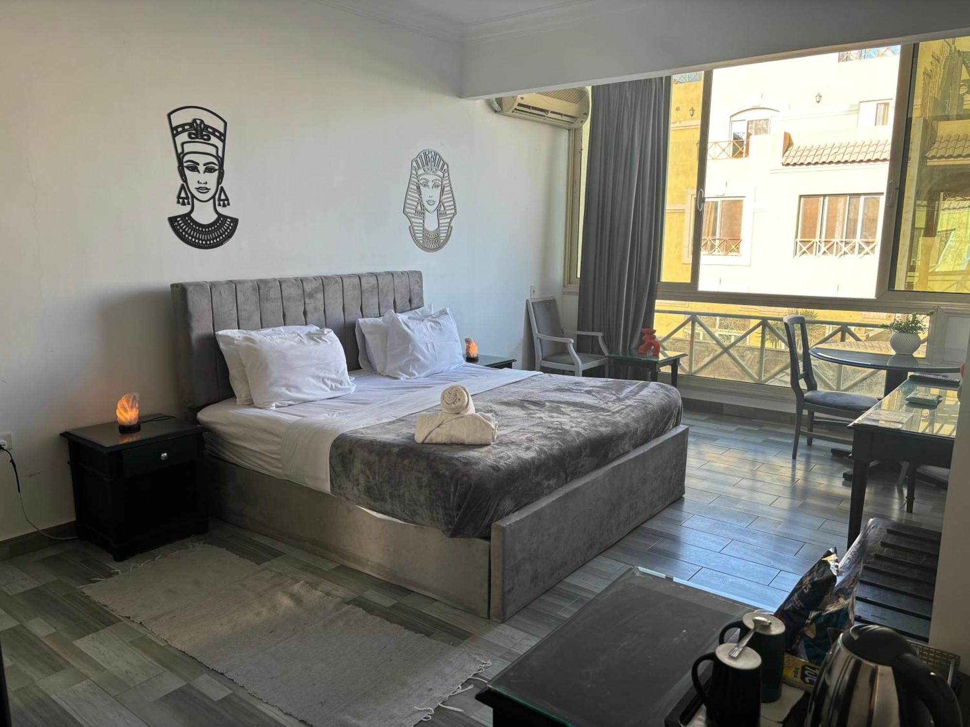 K Boutique Hotel Medspa-Pyramids & Grand Egyptian Museum Ghatati Eksteriør billede