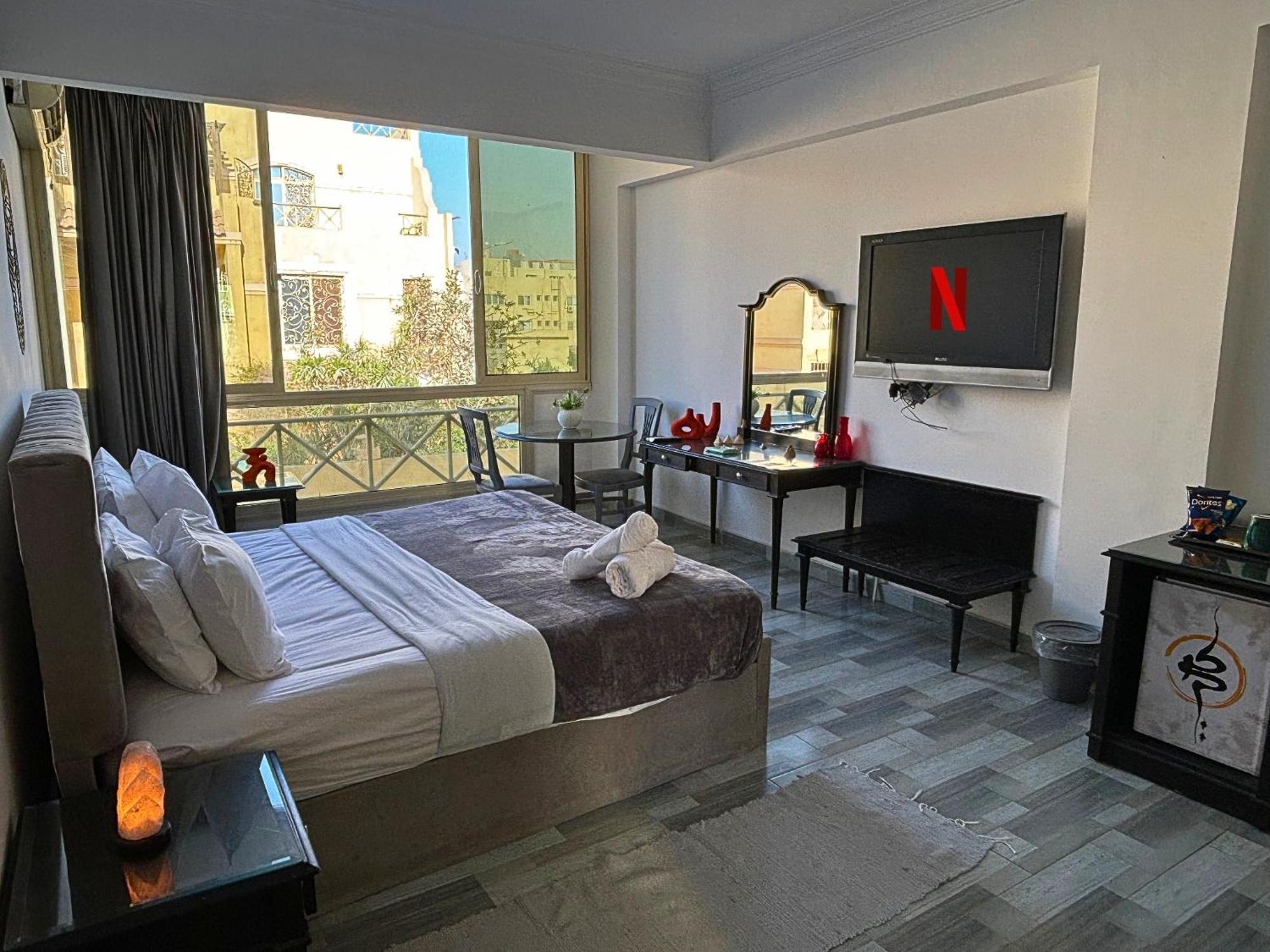 K Boutique Hotel Medspa-Pyramids & Grand Egyptian Museum Ghatati Eksteriør billede
