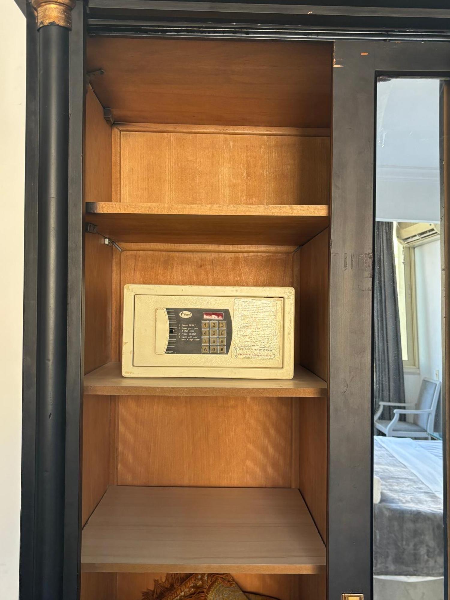 K Boutique Hotel Medspa-Pyramids & Grand Egyptian Museum Ghatati Eksteriør billede